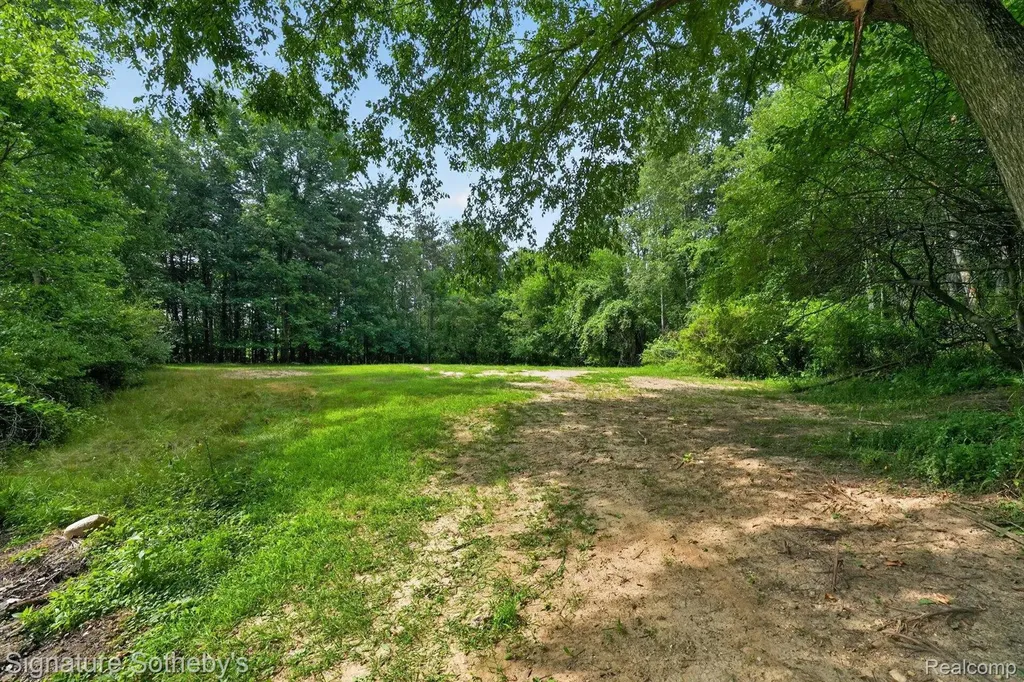 3310 SE Baldwin Road N Hadley Township MI 48455