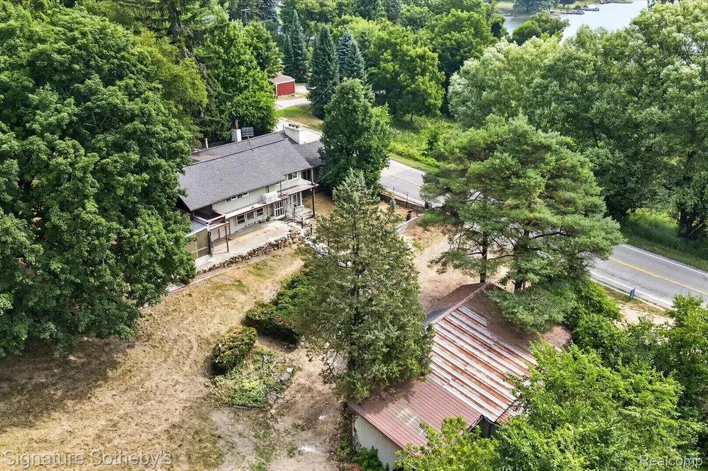 3310 SE Baldwin Road N Hadley Township MI 48455