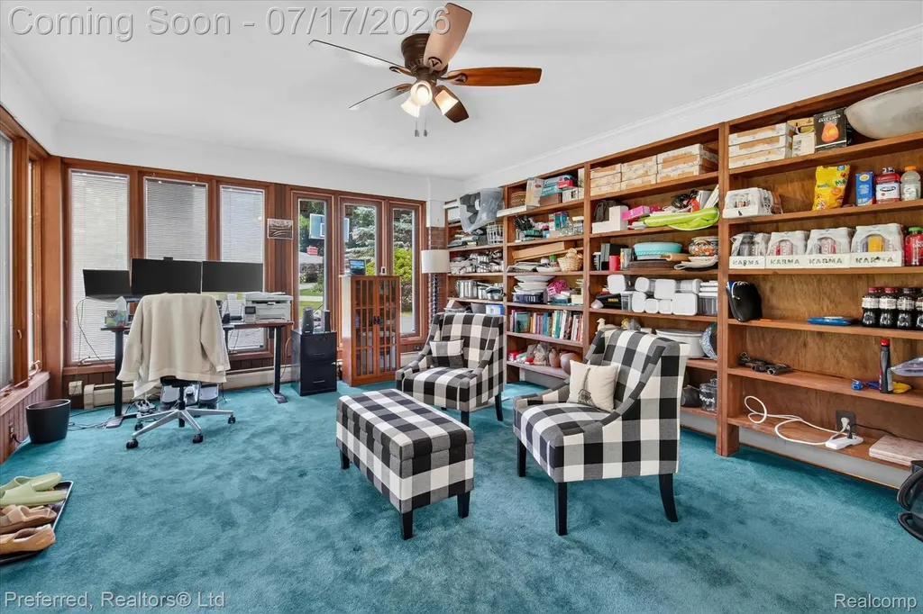 22519 Woodrising Lane Farmington Hills City MI 48335
