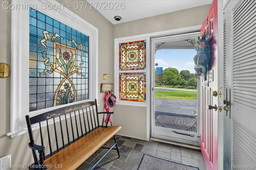 22519 Woodrising Lane Farmington Hills City MI 48335
