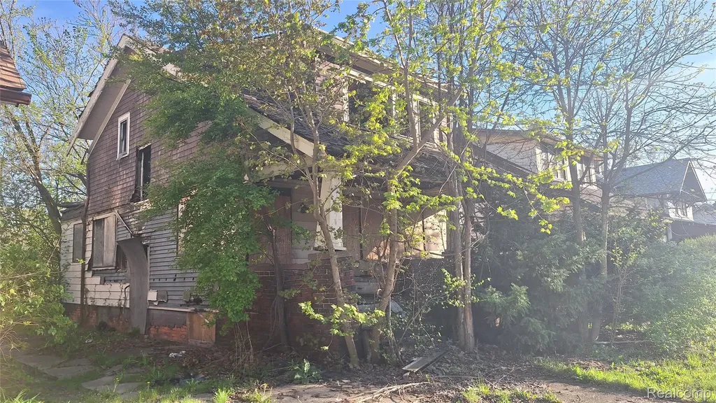 85 Geneva Street Highland Park City MI 48203
