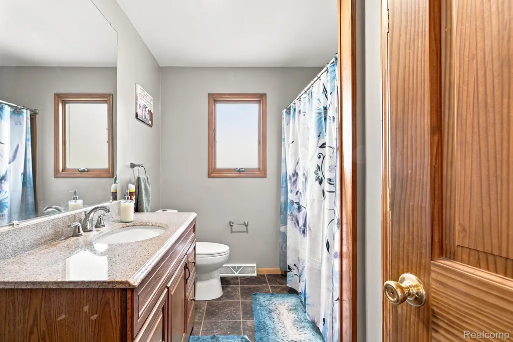 4201 Galbraith Line Road Worth Township MI 48422