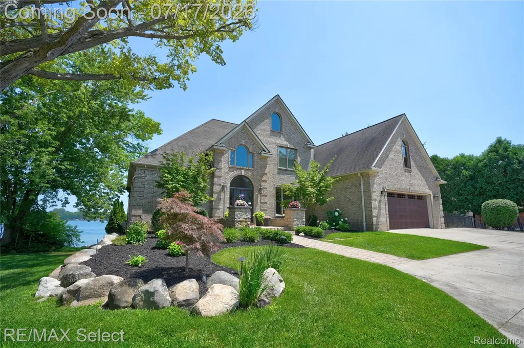 14007 Swanee Beach Drive Fenton Charter Township MI 48430