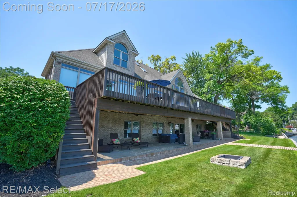 14007 Swanee Beach Drive Fenton Charter Township MI 48430