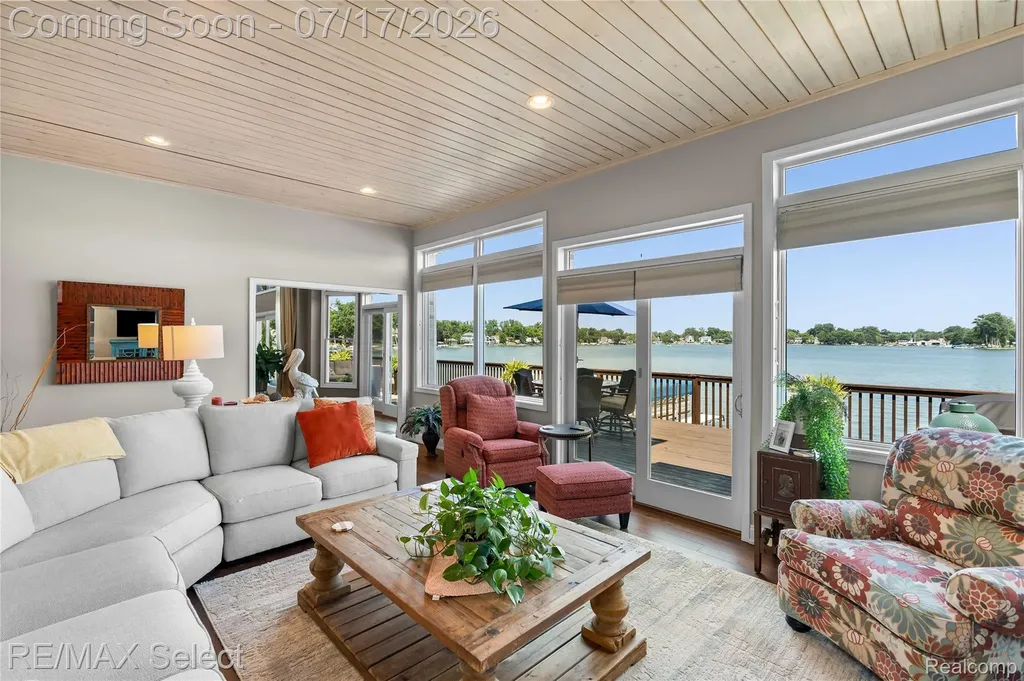 14007 Swanee Beach Drive Fenton Charter Township MI 48430