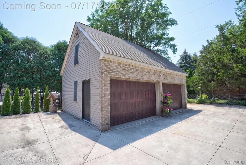14007 Swanee Beach Drive Fenton Charter Township MI 48430