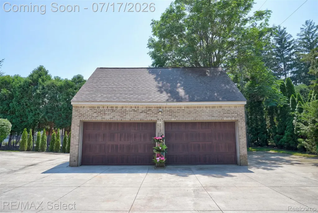 14007 Swanee Beach Drive Fenton Charter Township MI 48430