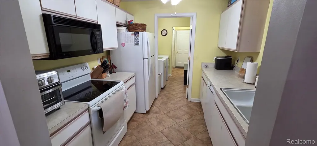 46246 Baldwin Drive Macomb Township MI 48044