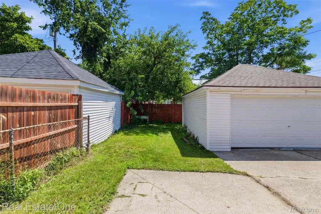 18410 Monica Street Detroit City MI 48221