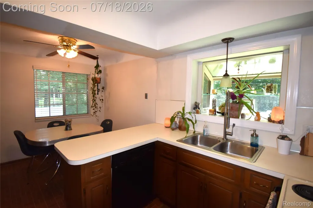 53620 Odilon Ave Odilon Avenue Shelby Charter Township MI 48316