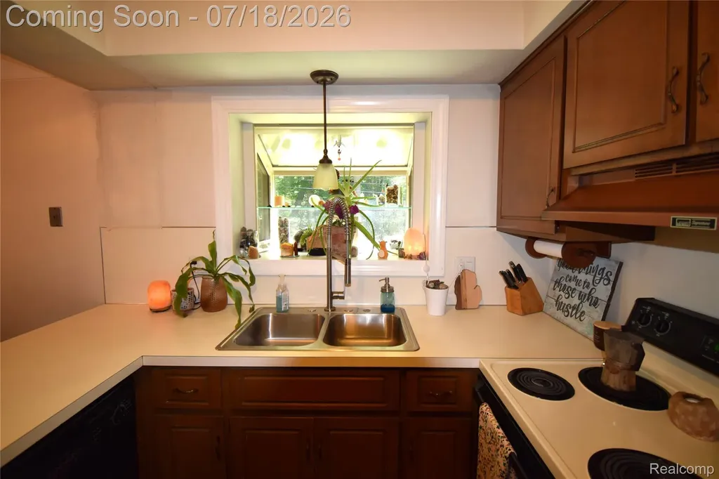 53620 Odilon Ave Odilon Avenue Shelby Charter Township MI 48316