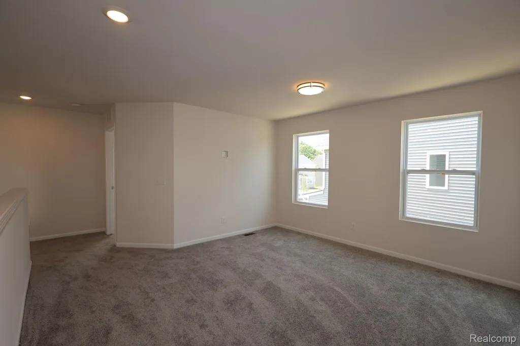 410 Hidden River W Holly Township MI 48442