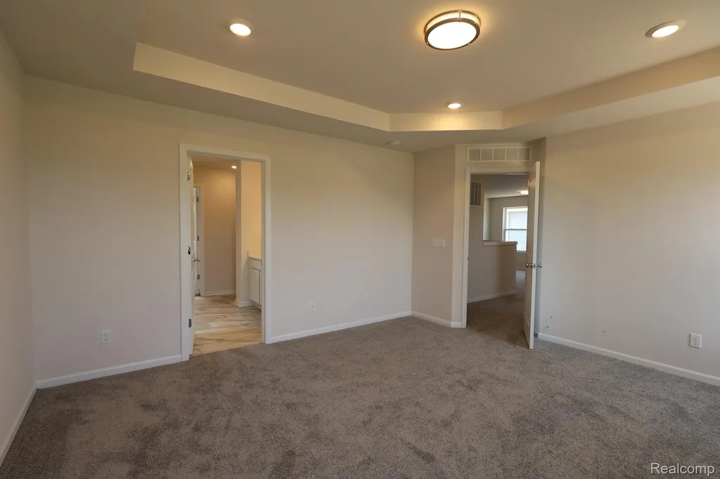 410 Hidden River W Holly Township MI 48442