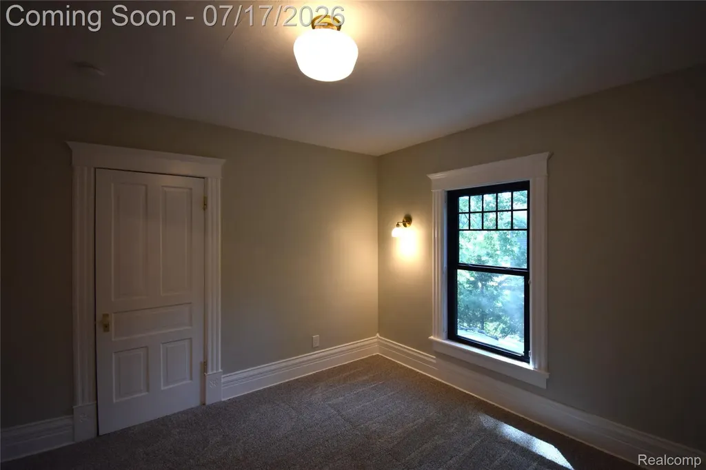45669 Cass Avenue Utica City MI 48317