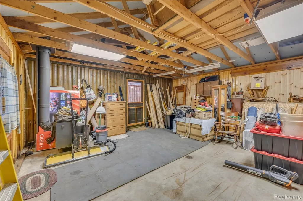 371 Dyer Road Rose City City MI 48654