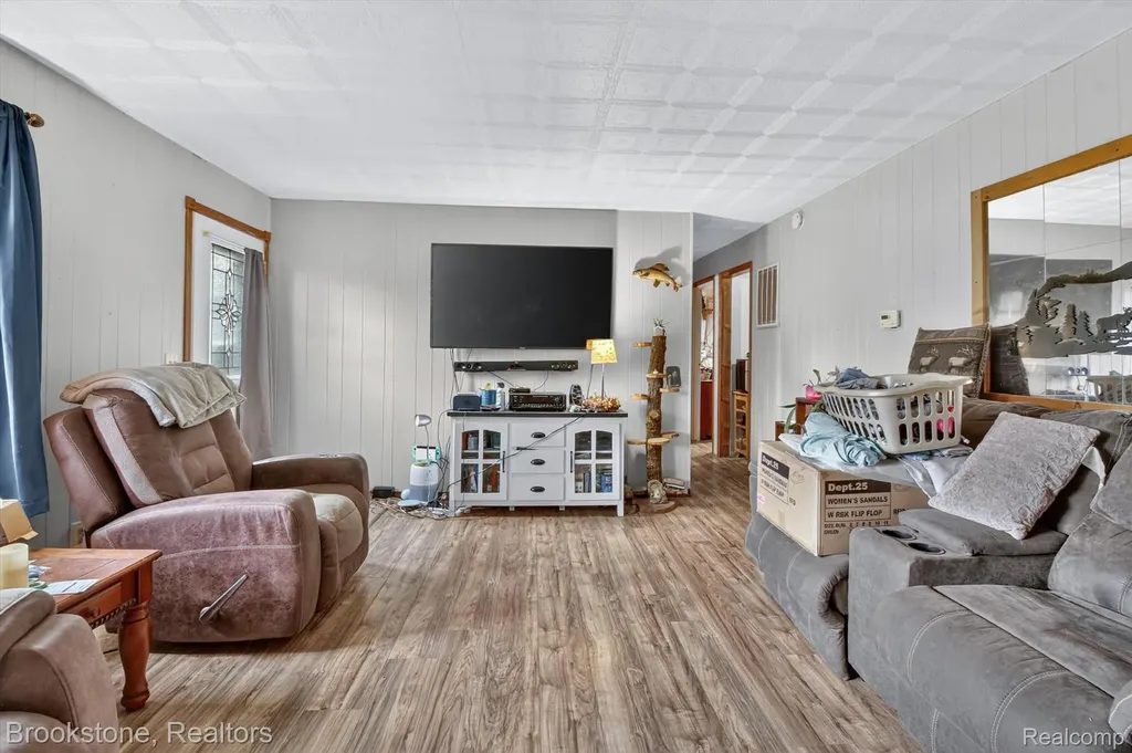 22709 Pleasant Valley Road Hillman Township MI 49746