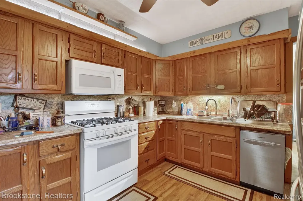 22709 Pleasant Valley Road Hillman Township MI 49746