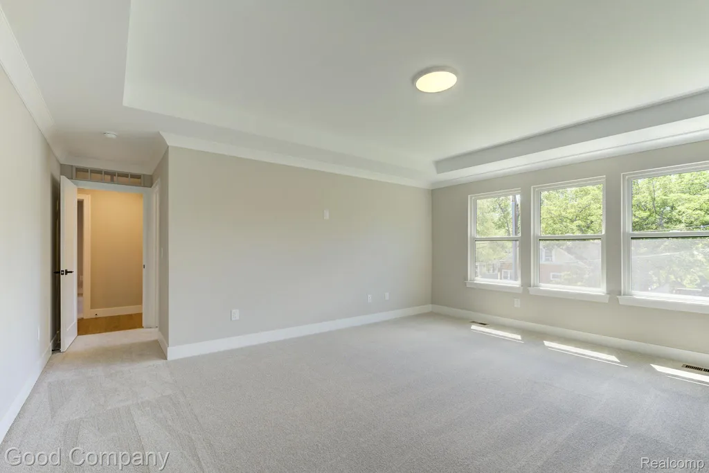 808 Irving Avenue Royal Oak City MI 48067