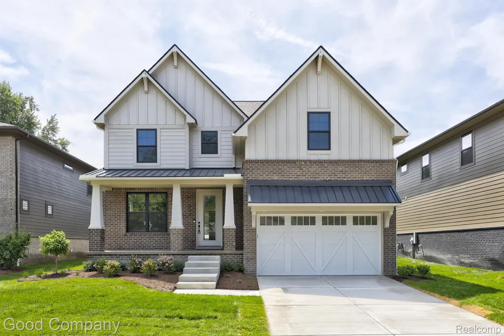 808 Irving Avenue Royal Oak City MI 48067