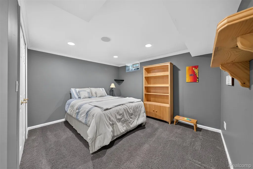 32873 Norchester Street Beverly Hills Village MI 48025