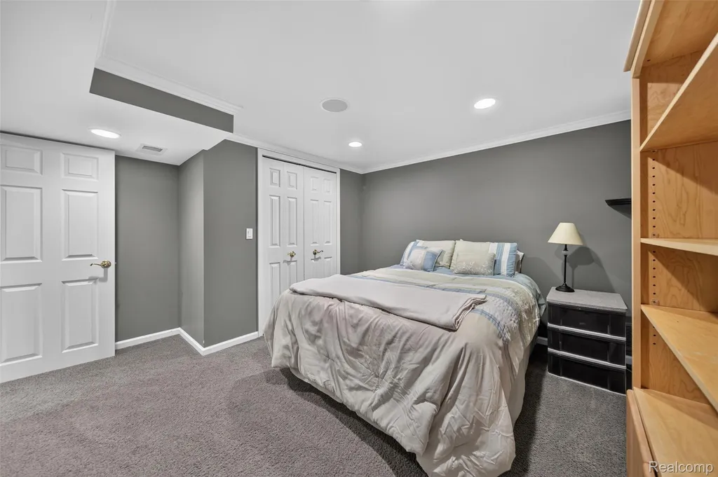 32873 Norchester Street Beverly Hills Village MI 48025