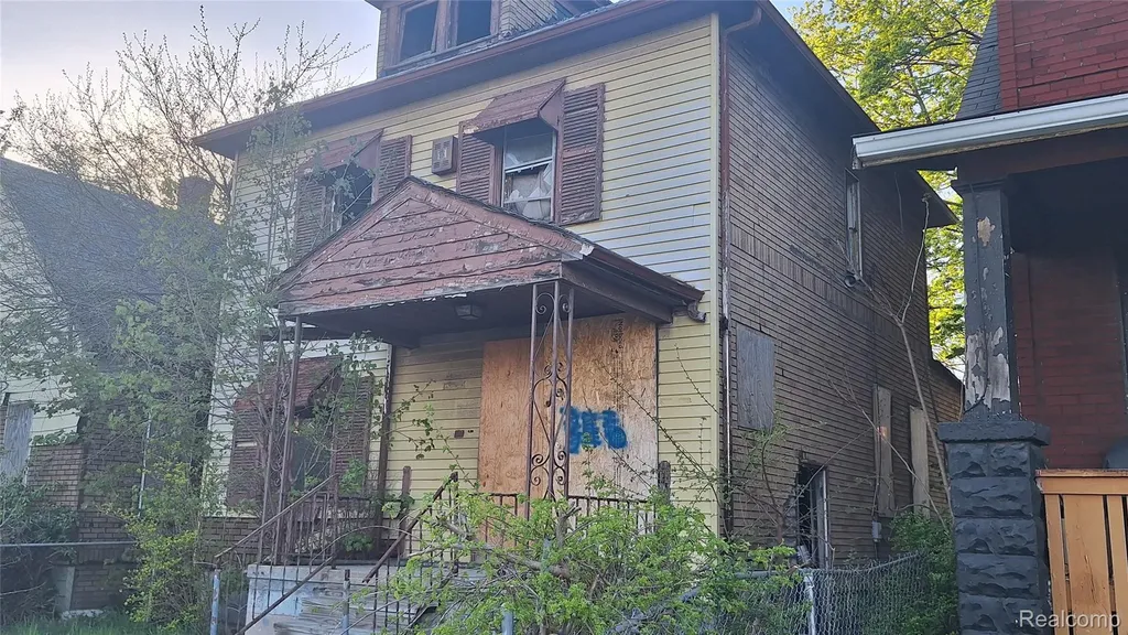 352 Highland Street Highland Park City MI 48203