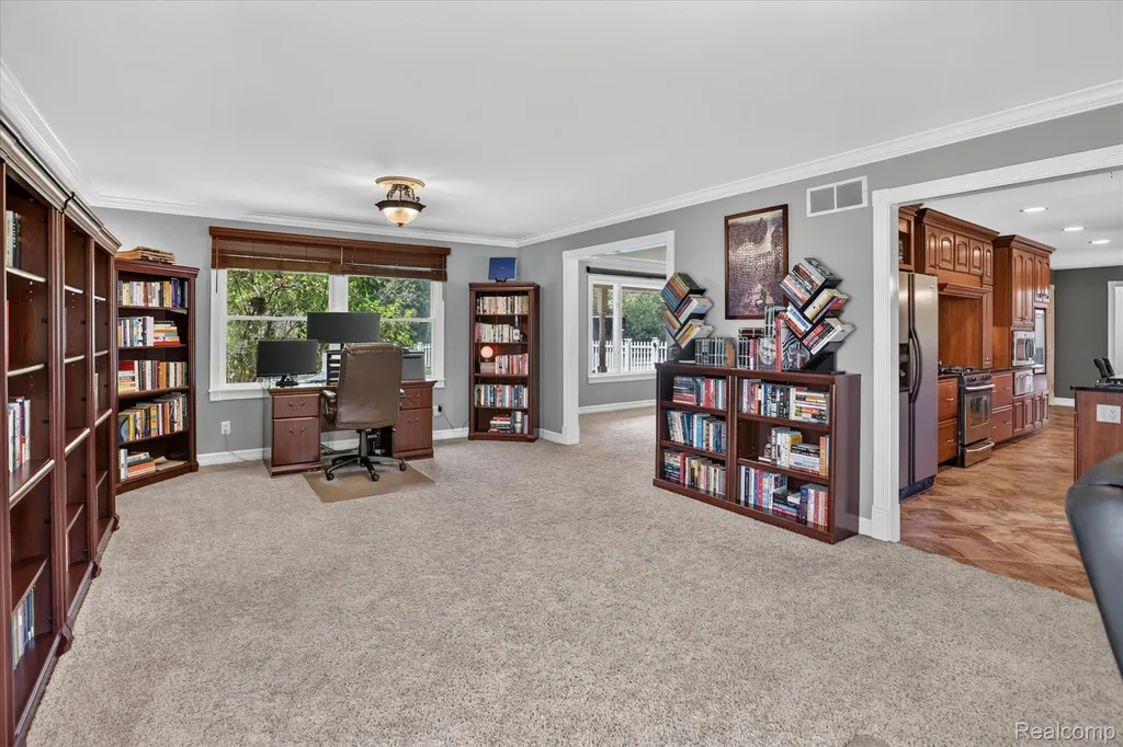 7186 River Road Flushing Charter Township MI 48433