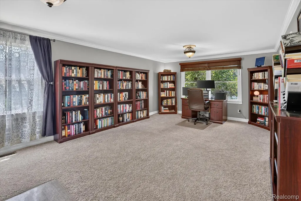 7186 River Road Flushing Charter Township MI 48433