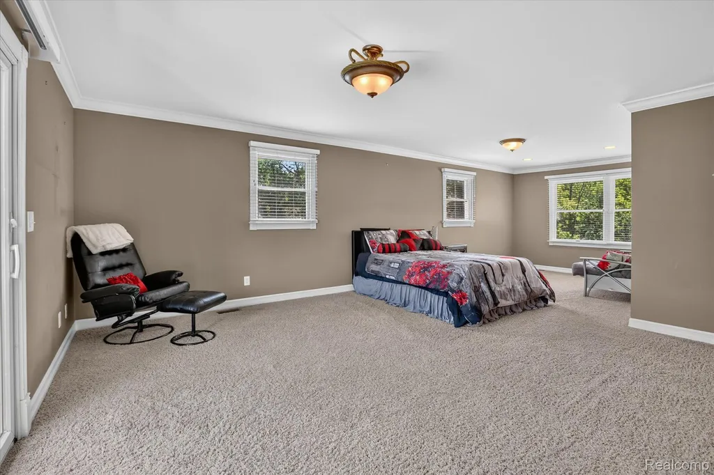7186 River Road Flushing Charter Township MI 48433