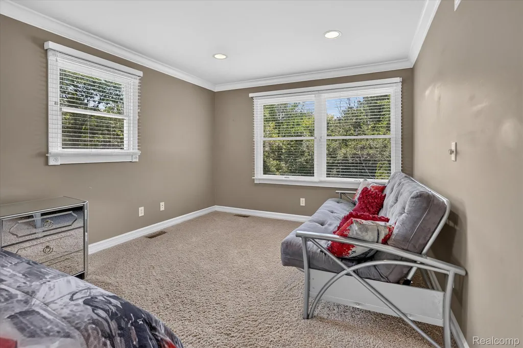 7186 River Road Flushing Charter Township MI 48433