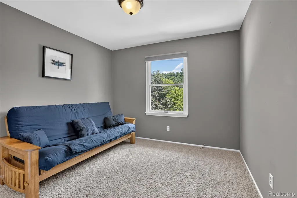 7186 River Road Flushing Charter Township MI 48433