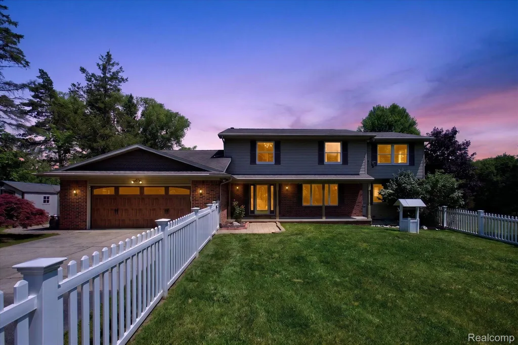 7186 River Road Flushing Charter Township MI 48433