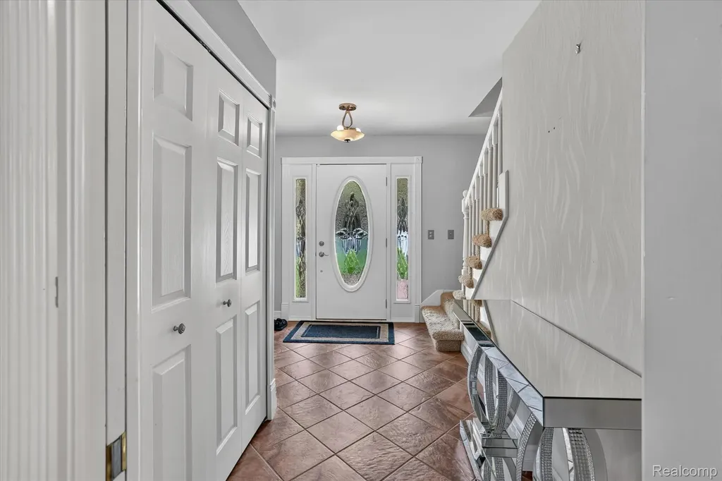 7186 River Road Flushing Charter Township MI 48433