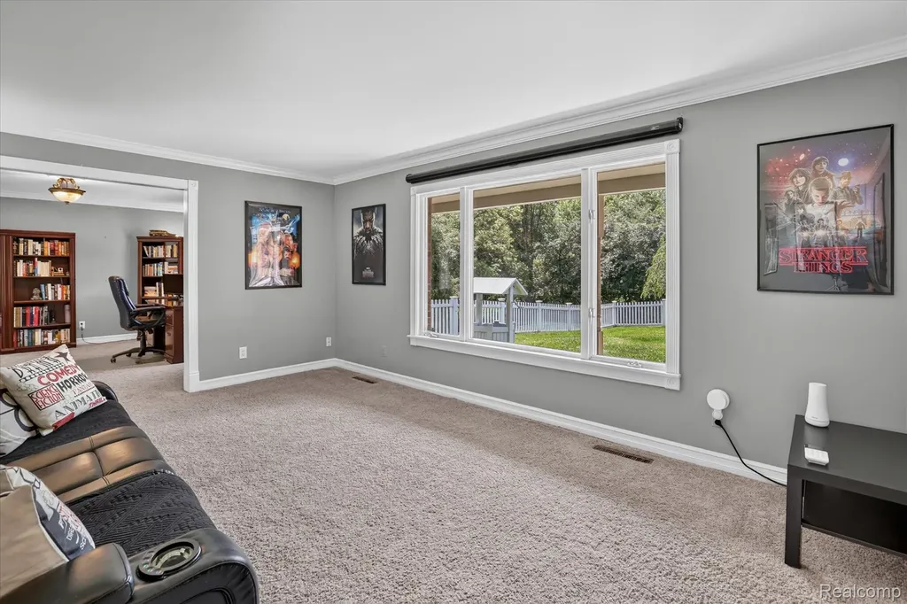 7186 River Road Flushing Charter Township MI 48433