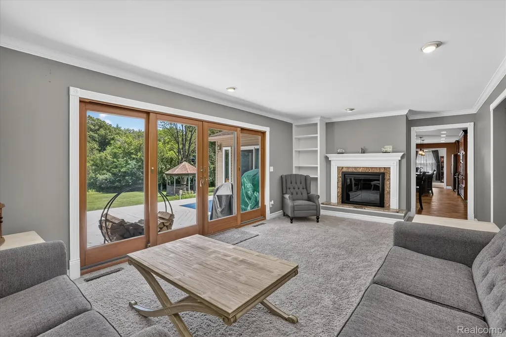 7186 River Road Flushing Charter Township MI 48433