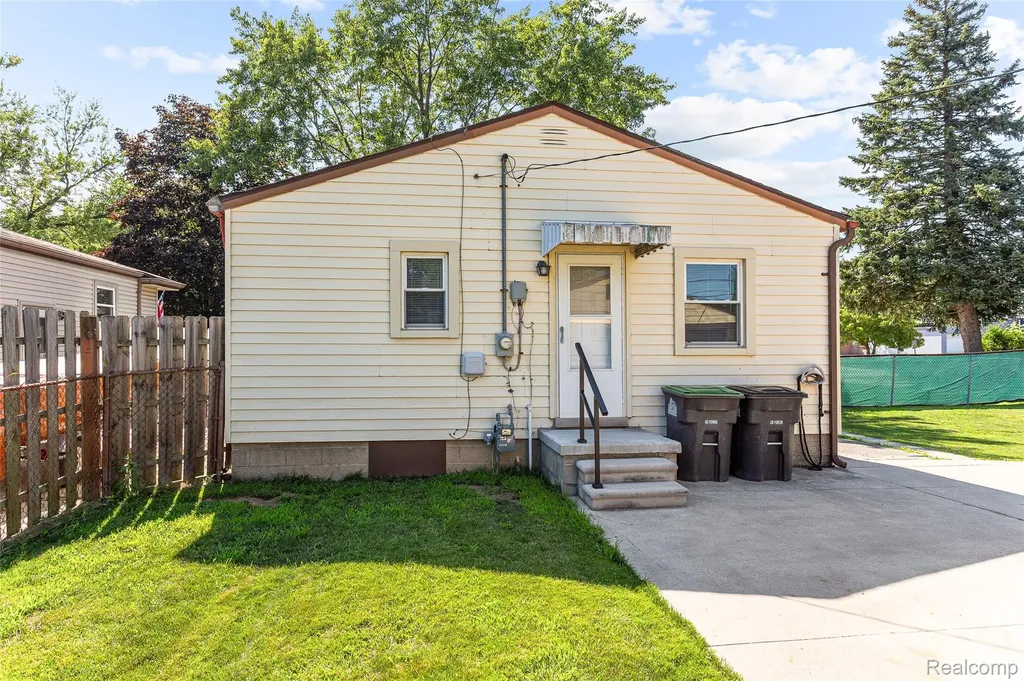 7173 Dudley Street Taylor City MI 48180