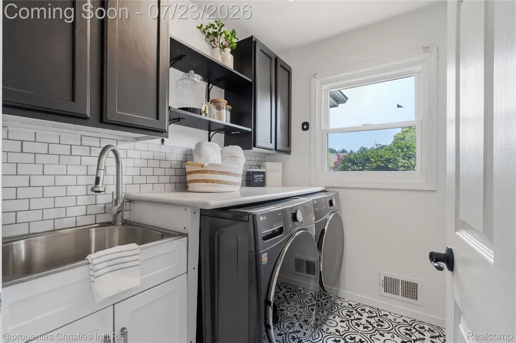43347 Riverbridge Court Novi City MI 48375