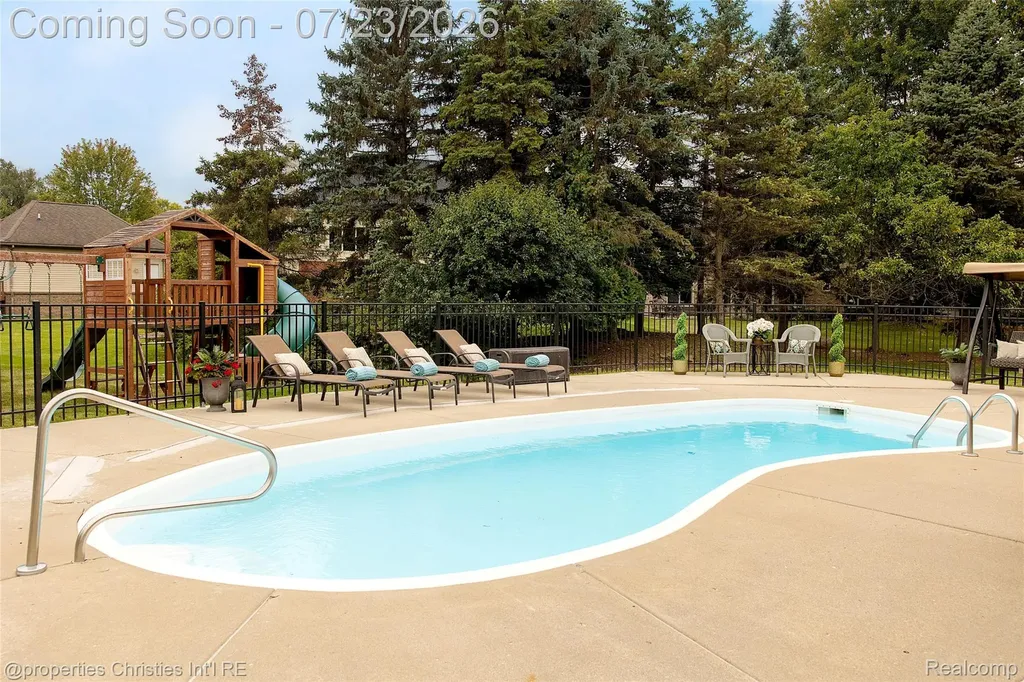 43347 Riverbridge Court Novi City MI 48375