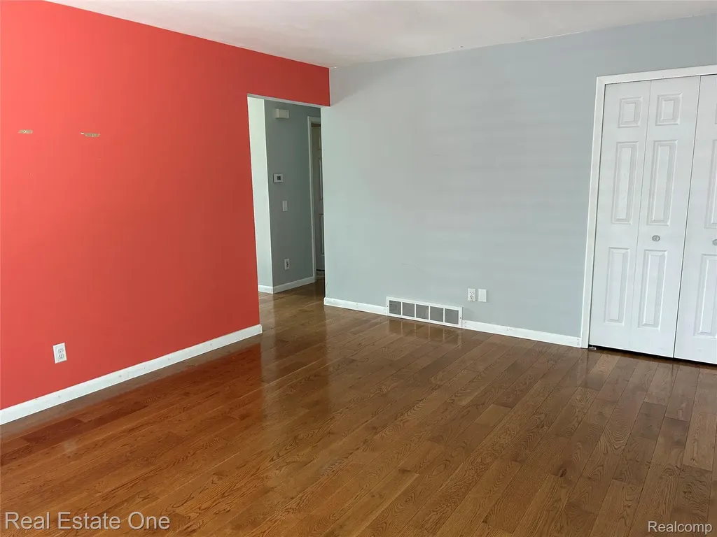 2659 Benstein Road Commerce Charter Township MI 48390