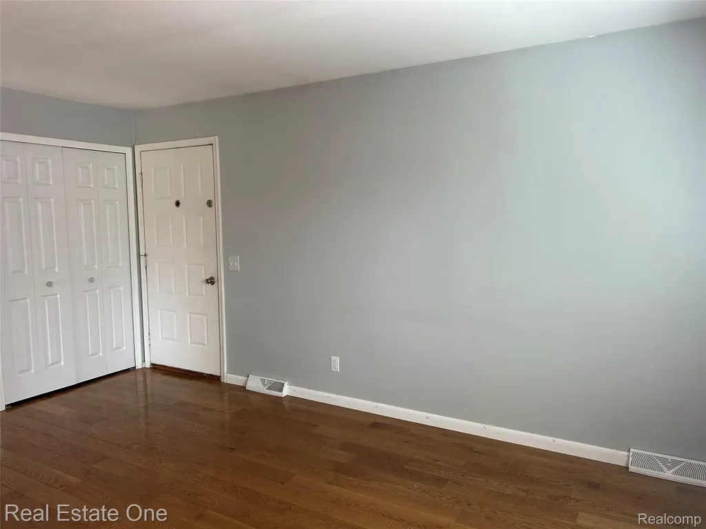 2659 Benstein Road Commerce Charter Township MI 48390