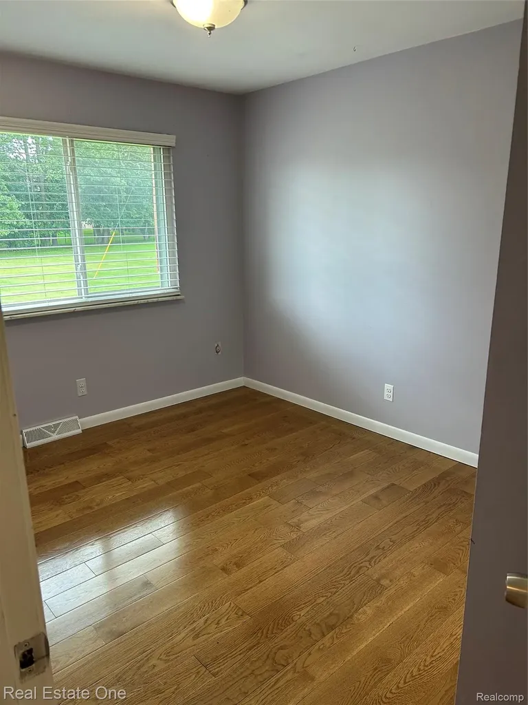 2659 Benstein Road Commerce Charter Township MI 48390