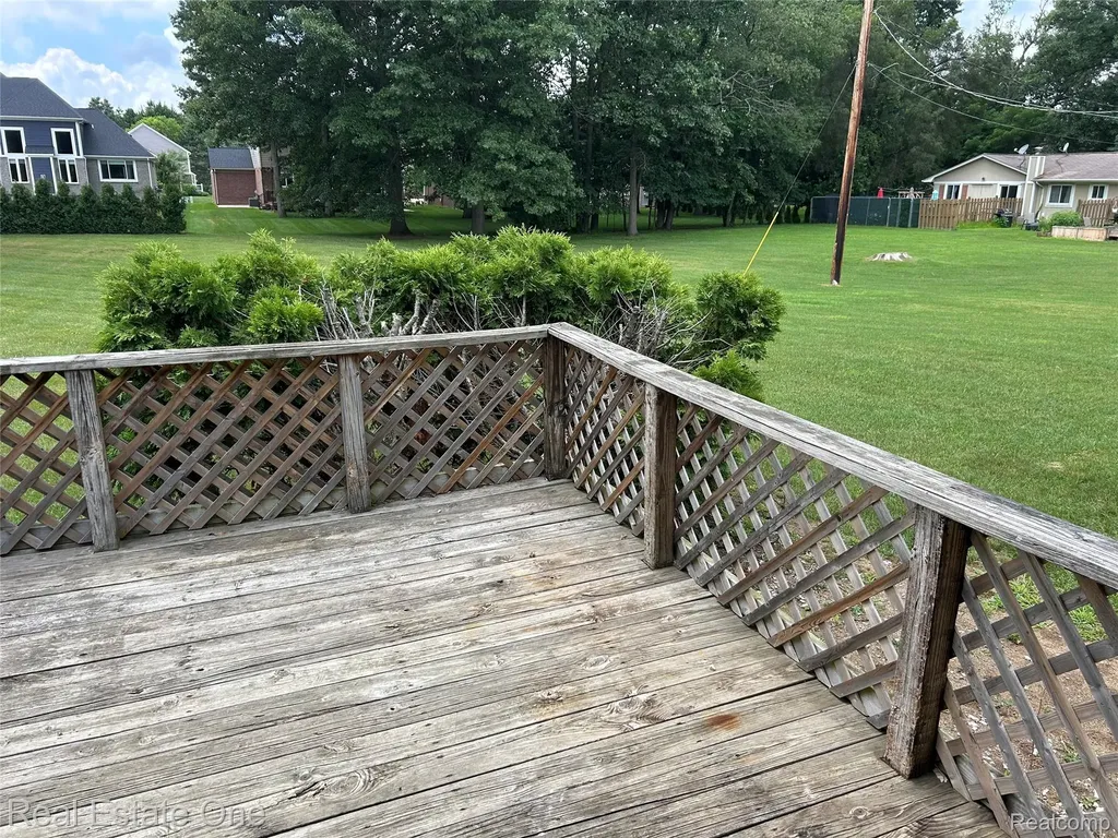 2659 Benstein Road Commerce Charter Township MI 48390