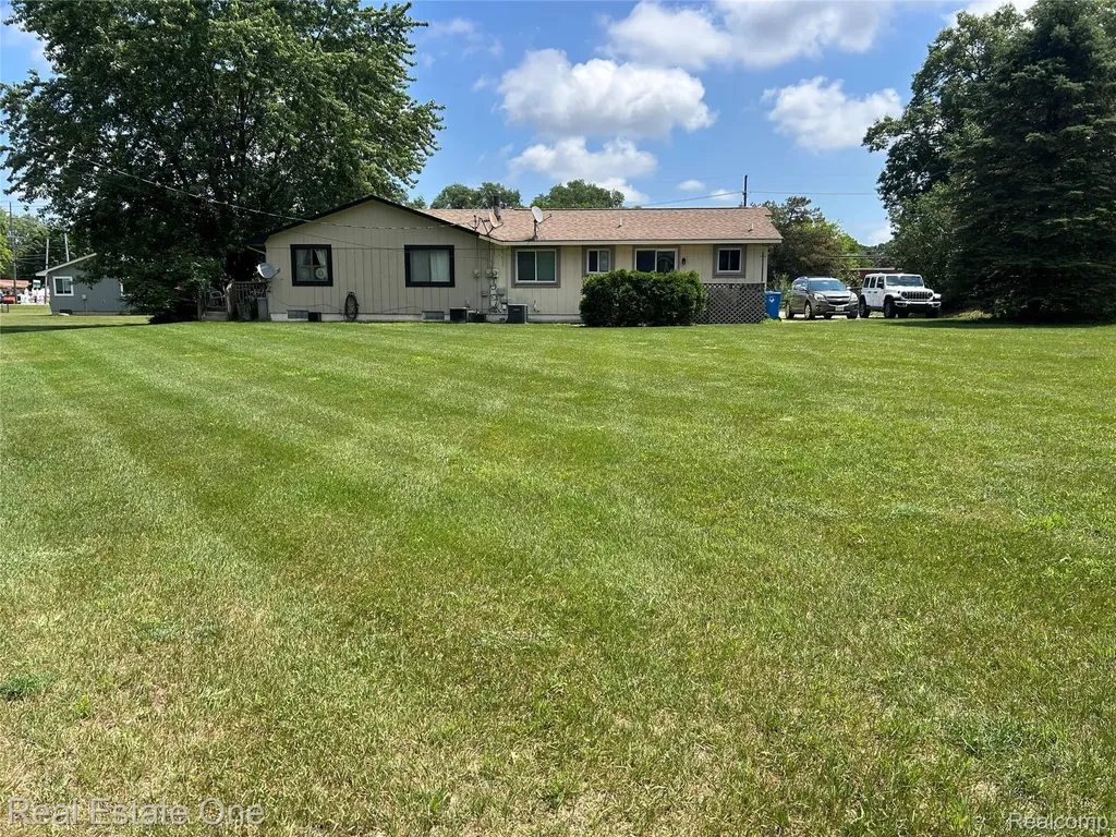 2659 Benstein Road Commerce Charter Township MI 48390