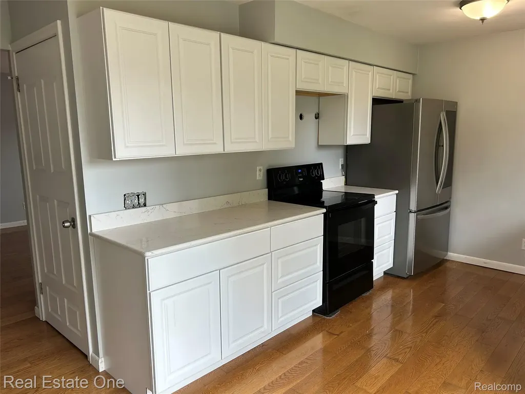 2659 Benstein Road Commerce Charter Township MI 48390