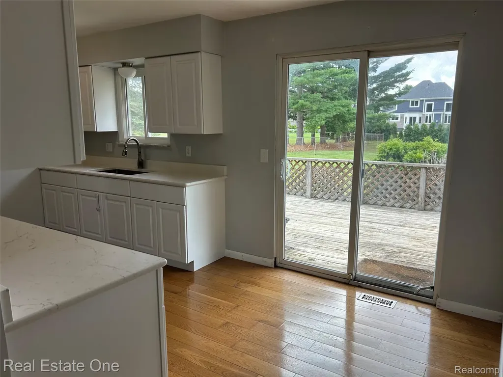 2659 Benstein Road Commerce Charter Township MI 48390