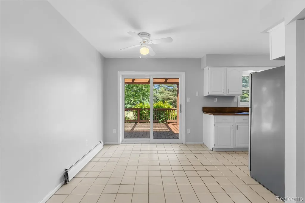 9200 Hickory Ridge Road Rose Township MI 48442