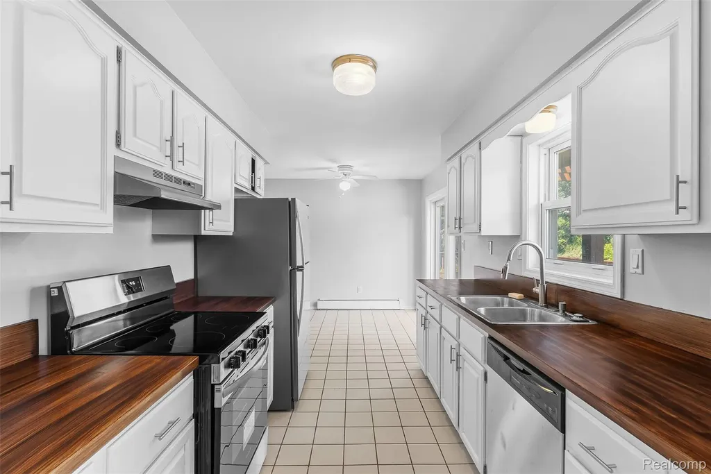 9200 Hickory Ridge Road Rose Township MI 48442
