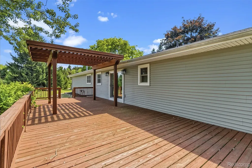 9200 Hickory Ridge Road Rose Township MI 48442