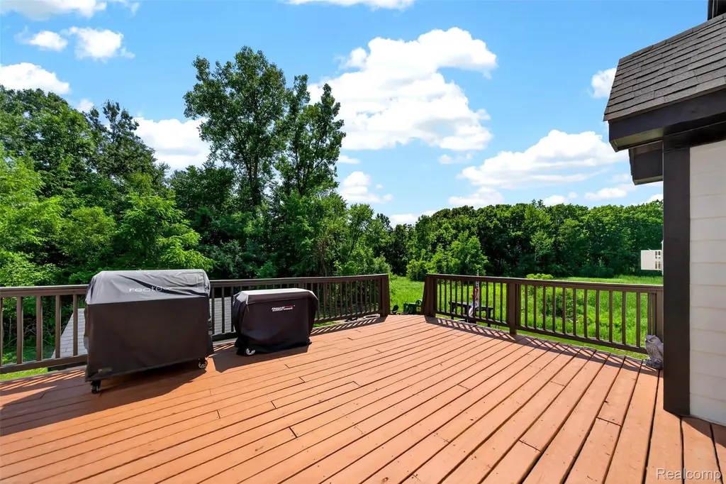 2660 Scenic Meadows Drive Brandon Charter Township MI 48462