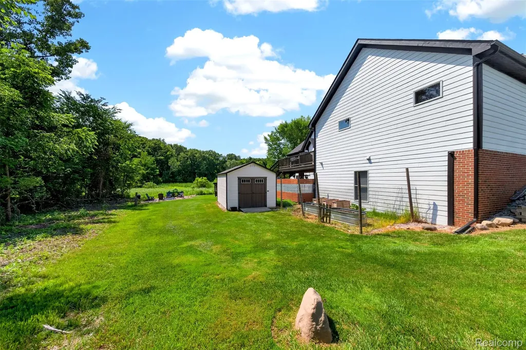 2660 Scenic Meadows Drive Brandon Charter Township MI 48462